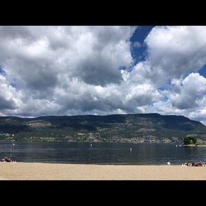 Meet your Posher, Anush